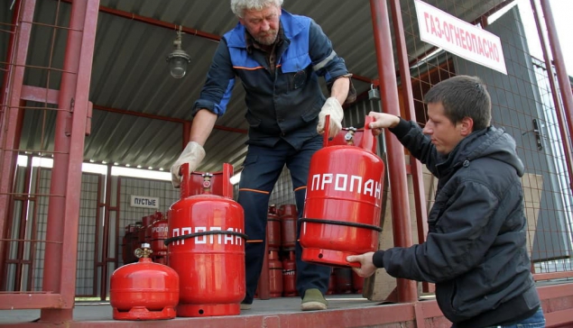 Последняя поставка газа в 50-литровых баллонах была в августе, у многих абонентов он уже заканчивается