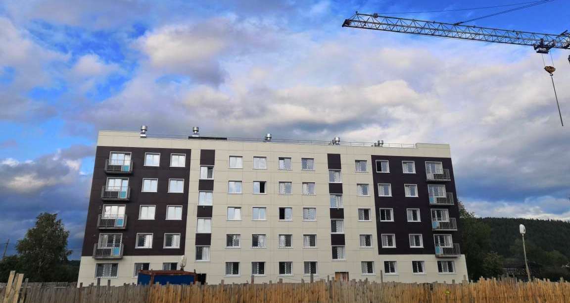В 13 квартир, которые выкупит муниципалитет в строящемся доме по улице Ленина, въедут нуждающиеся в переселении из ветхого аварийного жилья 