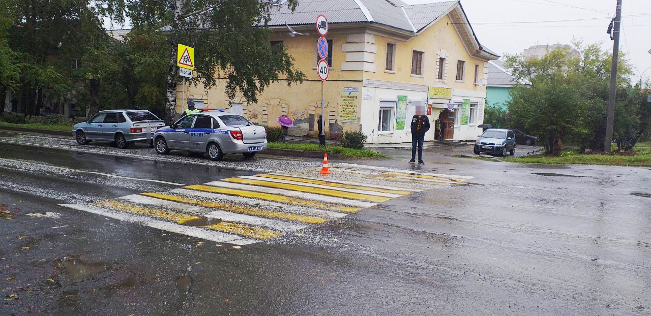 На пешеходном переходе сбили женщину