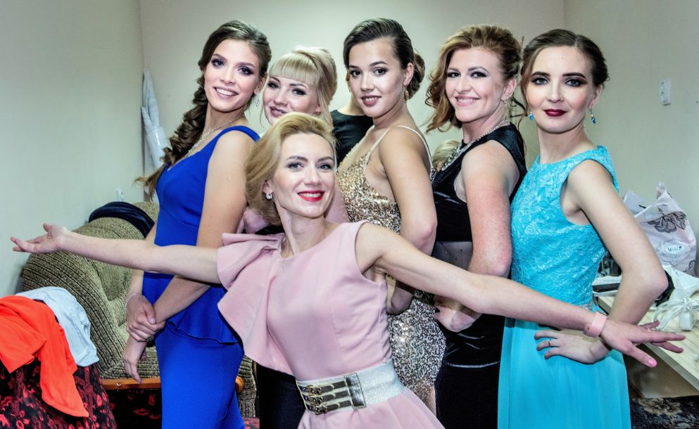 В 2018 году в Нижней Туре впервые состоялся конкурс красоты для замужних дам. В центре победительница конкурса – Татьяна Загидуллина