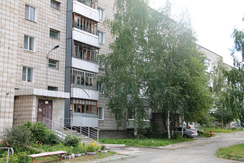 Жителям дома 8 А по улице 40 лет Октября в декабре придется принять решение либо о создании ТСЖ, либо о выборе новой управляющей организации. Если этого не сделать, по итогам аукциона управляющую организацию им попросту назначат 