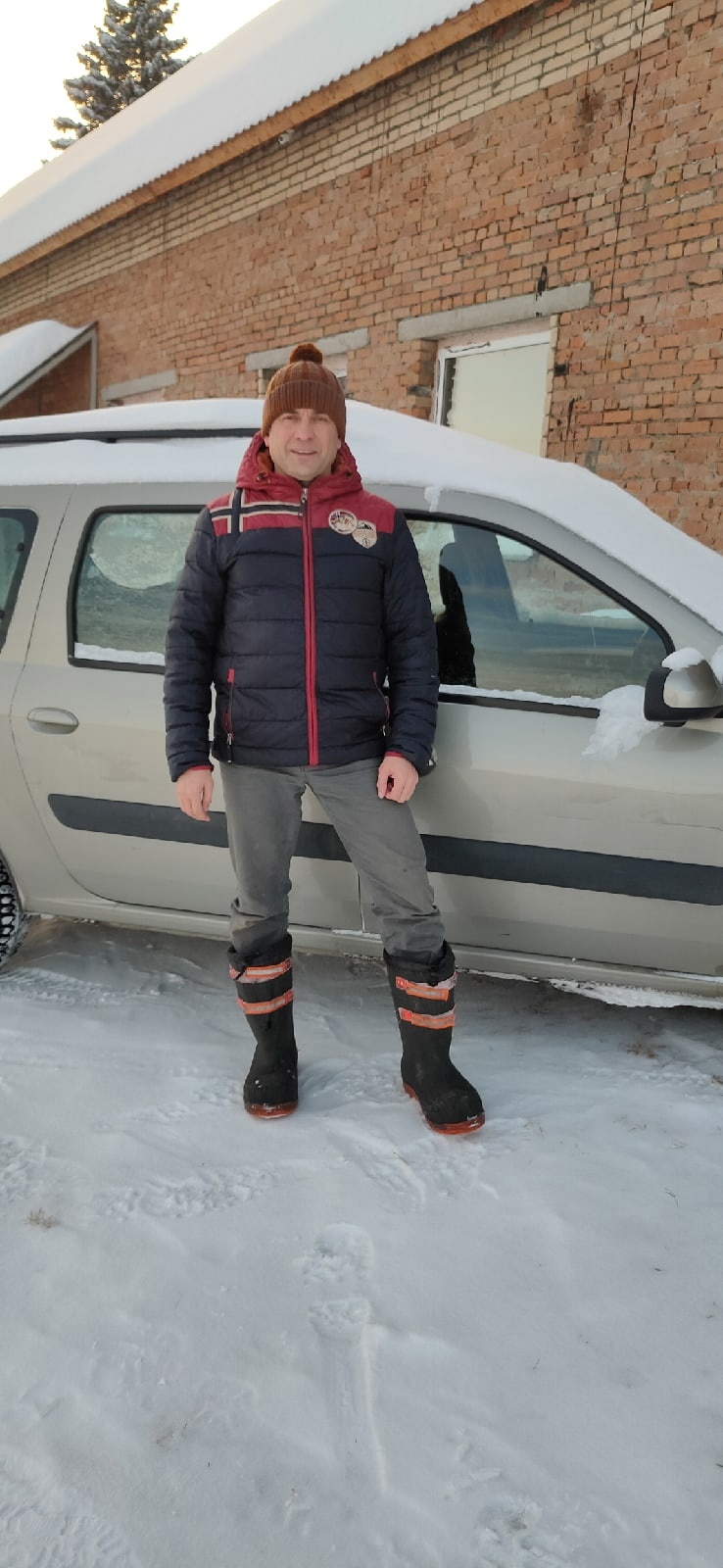 В январе Алексей Устьянцев (на фото) планирует снова отправиться в зону СВО и передать посылки для мобилизованных нижнетуринцев. «Хочется дать понять солдатам, что мы за них переживаем, помним и поддерживаем»