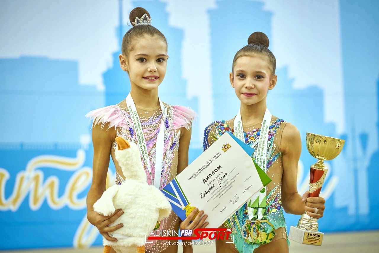 Нижнетуринские гимнастки едут на Первенство России