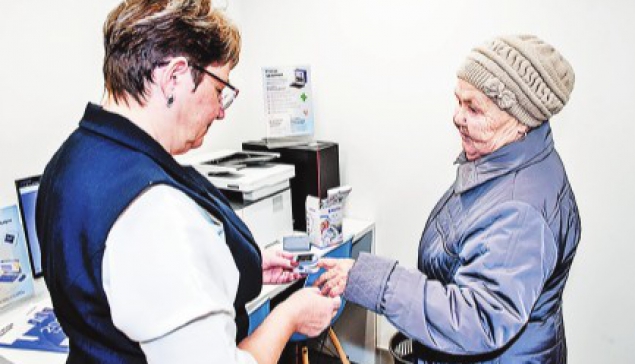 Жители Иса теперь могут проверить показатели здоровья прямо в почтовом отделении. Здесь можно бесплатно воспользоваться тонометрами, пульсоксиметрами и бесконтактными термометрами