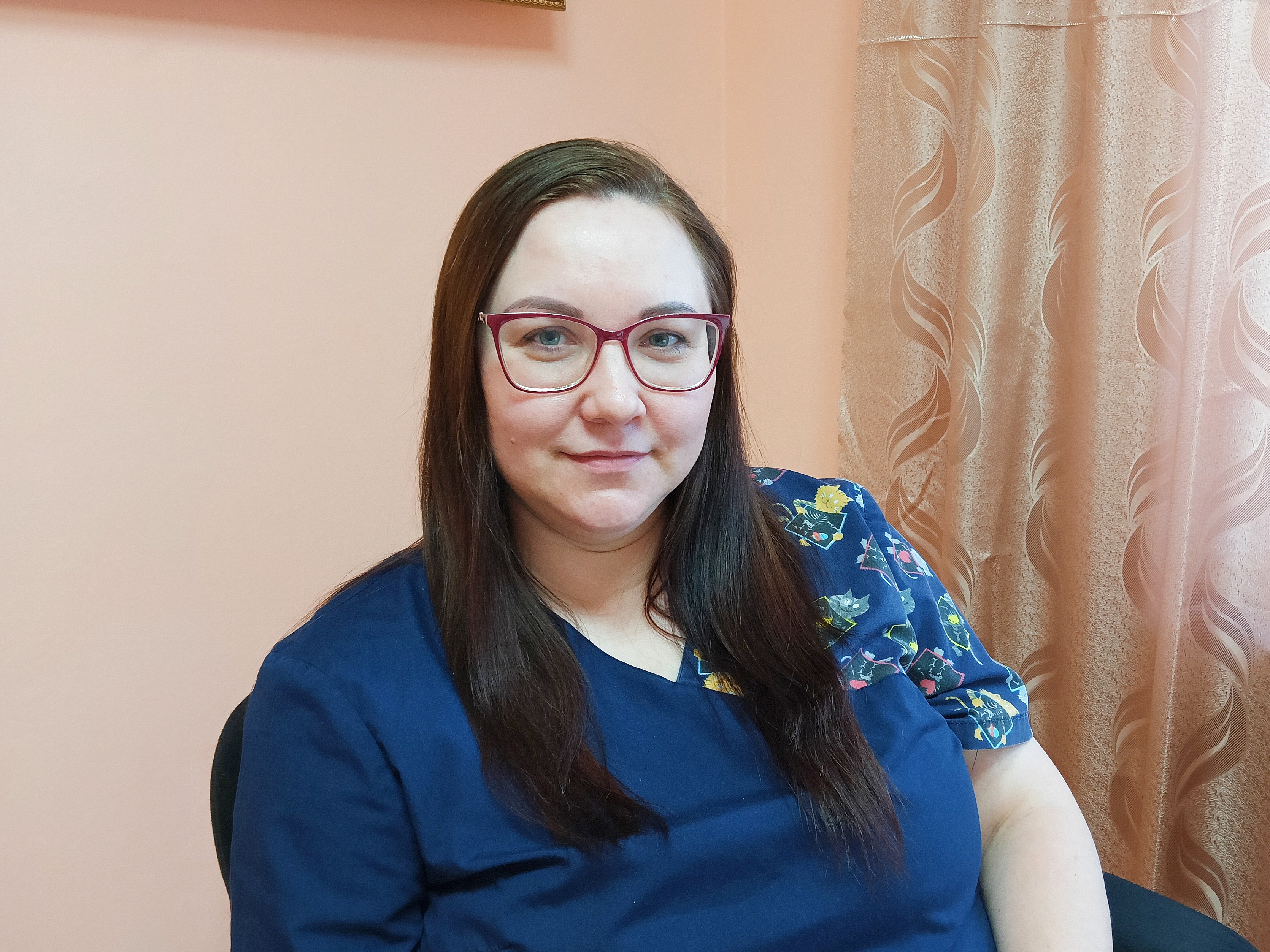 Мария Горюнова – врач-онколог, маммолог, врач ультразвуковой диагностики. Окончила Алтайский государственный медицинский университет в 2010 г., работала в МСЧ № 91 Лесного с 2011 г., с апреля 2022 года – онколог Нижнетуринской больницы
