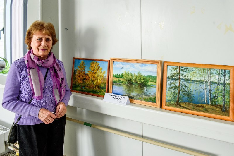 Людмила Дедюхина, пенсионер НТГРЭС, семь лет назад увлеклась живописью, Теперь ее пейзажи радуют глаз посетителей различных выставок даже за пределами Нижней Туры 