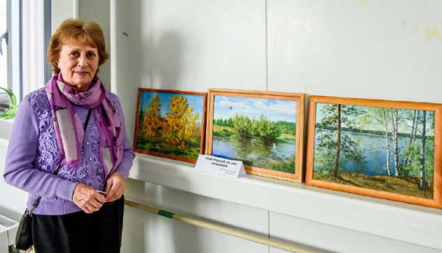 Людмила Дедюхина, пенсионер НТГРЭС, семь лет назад увлеклась живописью, Теперь ее пейзажи радуют глаз посетителей различных выставок даже за пределами Нижней Туры 