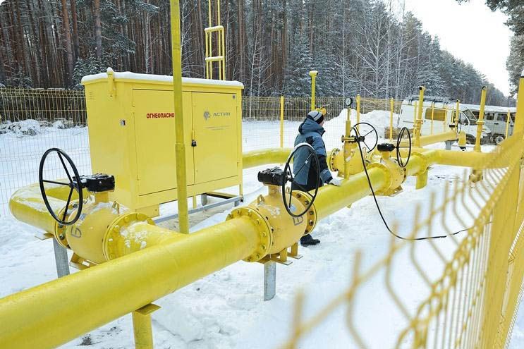На сегодняшний день газораспределительными организациями в Свердловской области принято в работу более 81 тысячи заявок от свердловчан на подключение к сетям газораспределения, по которым заключено почти 79 тысяч договоров 
