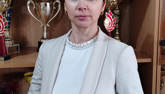 «Сегодня в школе трудится коллектив талантливых тренеров-преподавателей и не менее одаренных спортсменов, многие из которых известны не только в нашем округе, но и за его пределами. Наам есть чем гордиться и куда развиваться», – отмечает Елена Разуваева