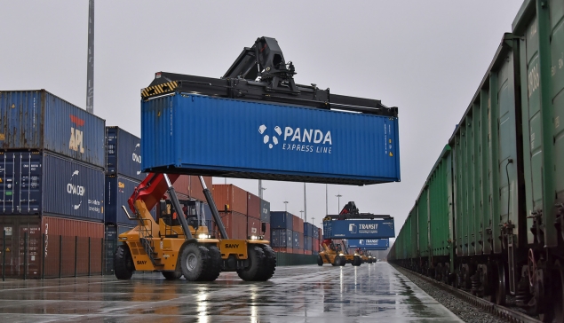 За первое полугодие 2025 года инвестиции в транспортно-логистическую отрасль Свердловской области превысили 50 миллиардов рублей. Оборот организаций логистического комплекса составляет порядка 6% общего оборота организаций региона