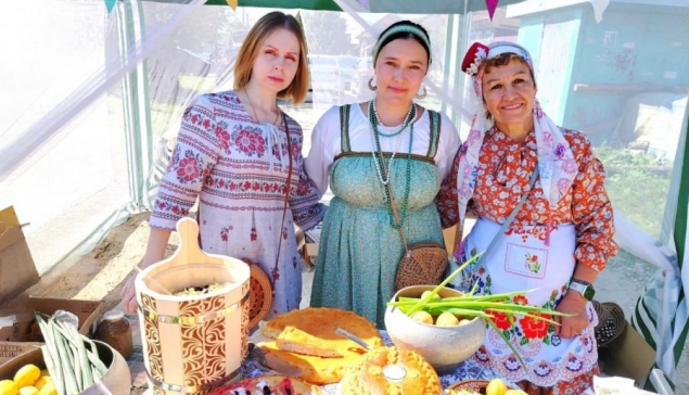 Фишкой гастрофестиваля станет прокатный стан из трубочек. В рамках праздника презентуют более 30 видов кондитерских изделий в форме трубы – главного символа Первоуральска 