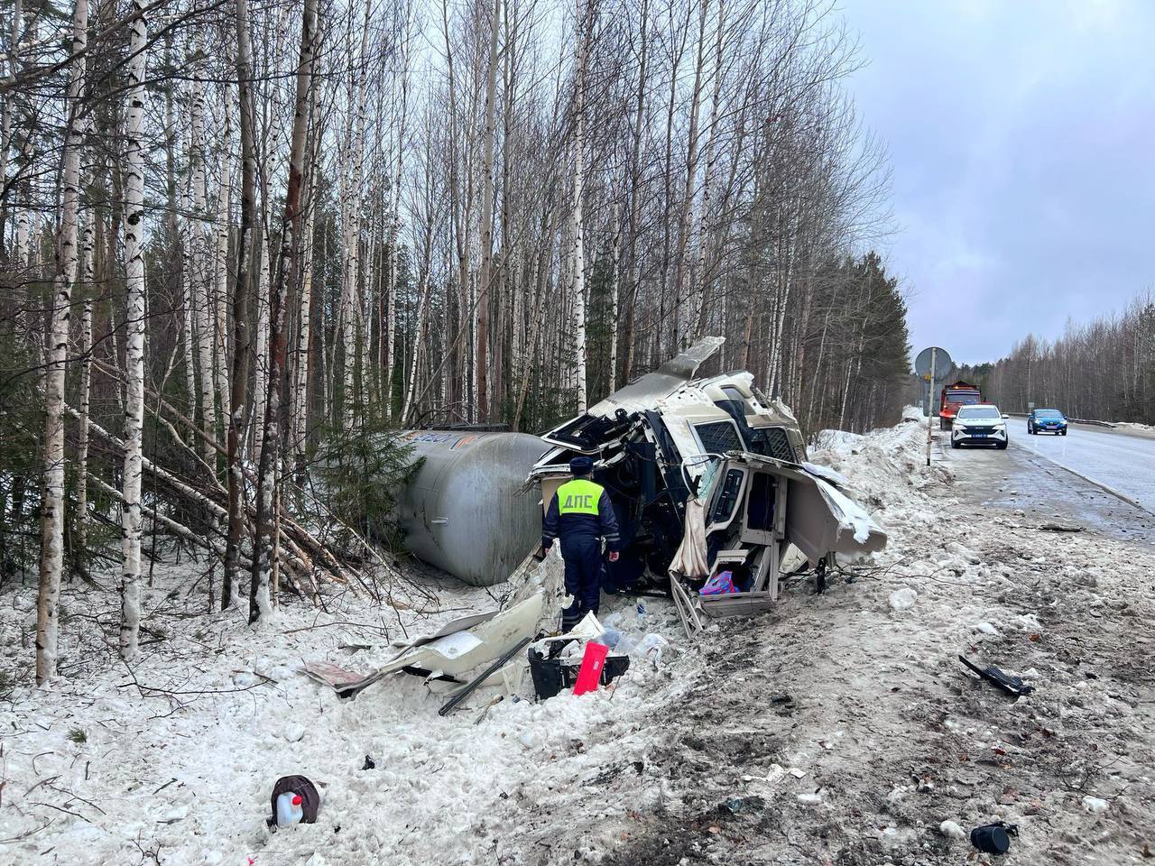 18 марта 2025 года. 228-м километр трассы «Екатеринбург-Серов». Только чудом не произошло утечки и взрыва газа