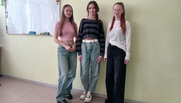 Кристина Кожевникова, Мария Дубровская и Софья Зуева считают маркшейдерское дело востребованной и перспективной специальностью и после техникума планируют продолжить учебу в Уральском горном университете