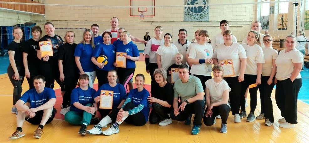 Турнир по волейболу состоялся 30 марта, в нем приняло участие восемь команд учреждений образования Нижнетуринского округа 