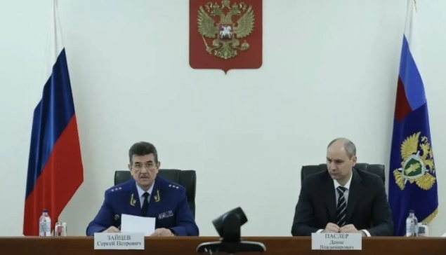 Губернатор Денис Паслер обсудил вопросы функционирования сферы ЖКХ на Среднем Урале