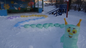 Муниципальный смотр зимних участков «Герои любимых сказок», посвященный Году театра в России