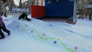 Муниципальный смотр зимних участков «Герои любимых сказок», посвященный Году театра в России