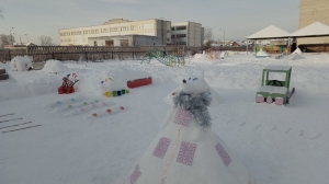 Муниципальный смотр зимних участков «Герои любимых сказок», посвященный Году театра в России
