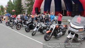 За рулём красавицы