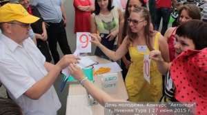 За рулём красавицы