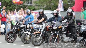 За рулём красавицы