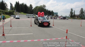 За рулём красавицы