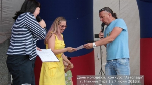 За рулём красавицы