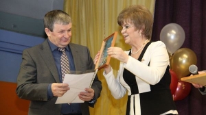 ОАО «Тизол» подарил класс хореографии. М.Г. Мансуров - выпускник школы.