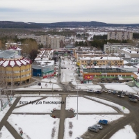 Строим жилье и школы