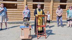 Установка купола на храм в Новой Туре