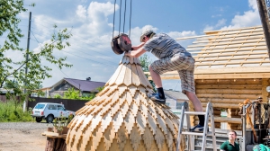 Установка купола на храм в Новой Туре