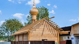 Установка купола на храм в Новой Туре