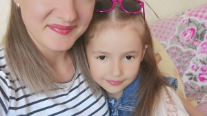 Семья Мягковых: мама Анжела и дочка Лиана / Фото А. Мягковой