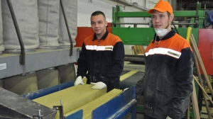 Александр Зырянов, Александр Копысов, работники участка фасонных изделий